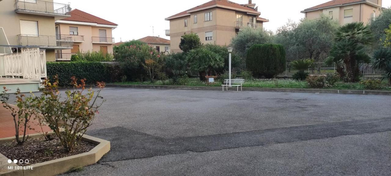 Apartamento La Casa Di Giugiu Diano Marina Exterior foto